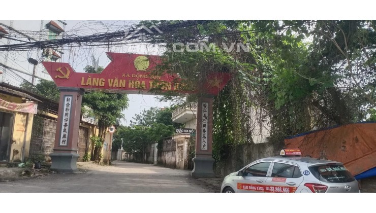 Cc Bán đất tặng nhà 2 tầng, 44m2, 1.x tỷ, tk4, ô góc, ô tô tránh, tại Đông Sơn Chương Mỹ Hà Nội